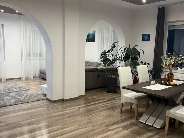 Eladó ház Eger, Hajdúhegy 230 nm