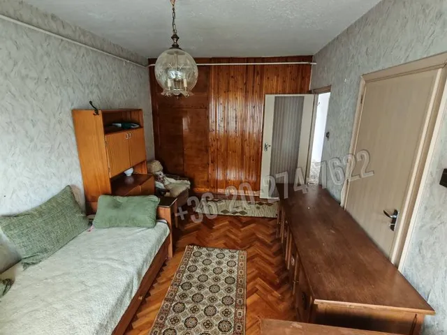 Eladó lakás Eger, Károlyváros 66 nm