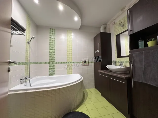 Eladó lakás Eger, Károlyváros 70 nm