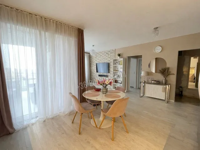 Eladó lakás Eger, Ráchóstya 75 nm