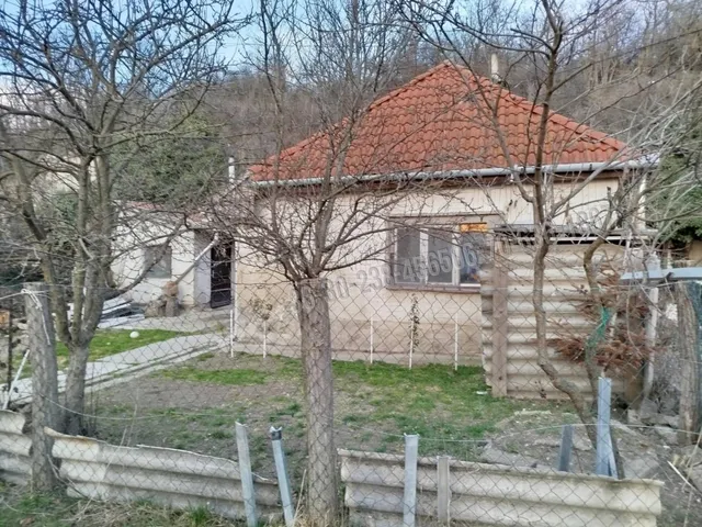 Eladó ház Ostoros 65 nm