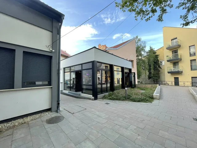 Eladó kereskedelmi és ipari ingatlan Eger, Belváros 75 nm