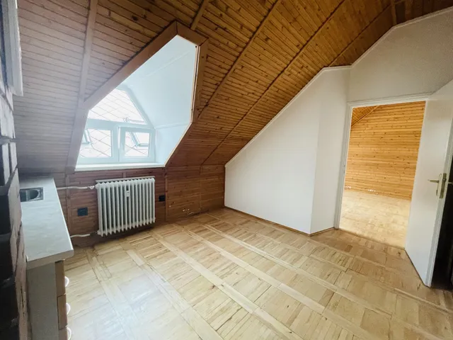 Kiadó kereskedelmi és ipari ingatlan Győr, Adyváros, Március 15. utca 27 nm