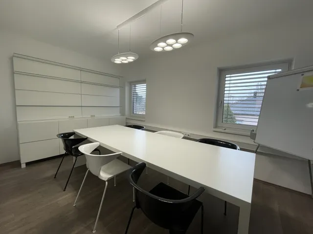 Kiadó kereskedelmi és ipari ingatlan Győr, Szabadhegy, Szent Imre út 67 nm