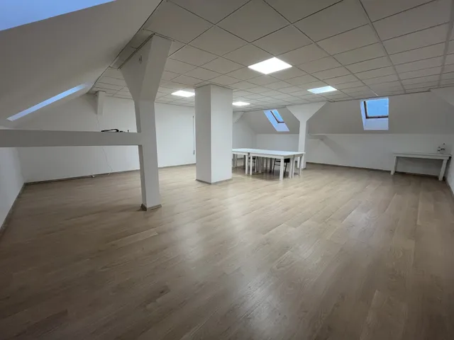 Kiadó kereskedelmi és ipari ingatlan Győr, Ménfőcsanak 75 nm