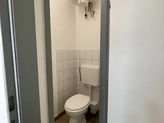 Kiadó kereskedelmi és ipari ingatlan Győr, Belváros, Rákóczi Ferenc utca 33 nm