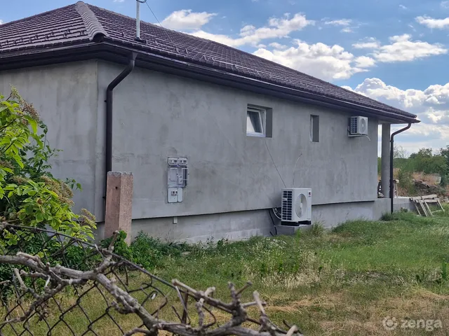 Eladó ház Perkáta 120 nm