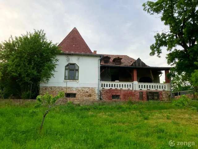 Eladó ház Révfülöp 200 nm
