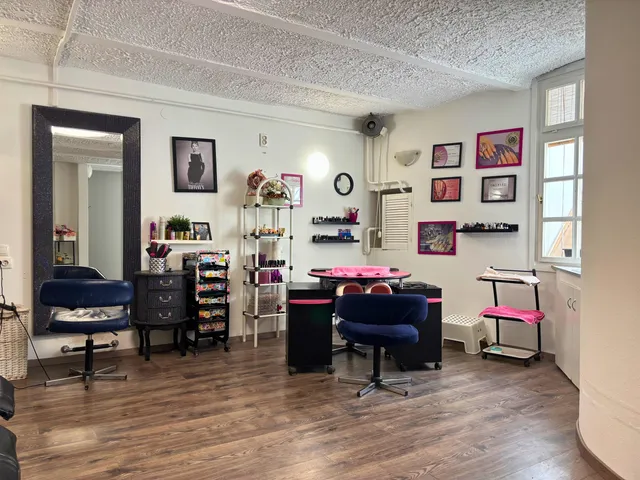 Eladó kereskedelmi és ipari ingatlan Budapest III. kerület, Óbuda 50 nm