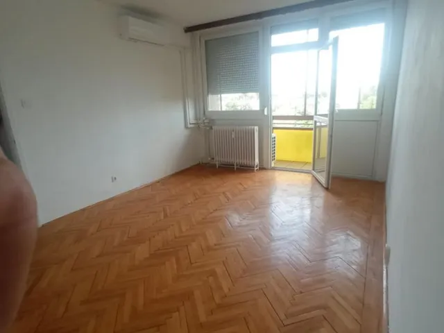 Eladó lakás Debrecen, Vénkert 71 nm