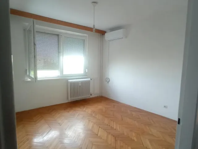 Eladó lakás Debrecen, Vénkert 71 nm