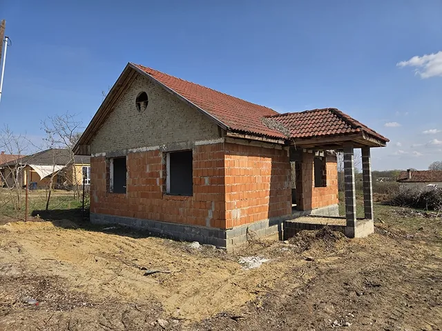 Eladó ház Hajdúsámson 85 nm