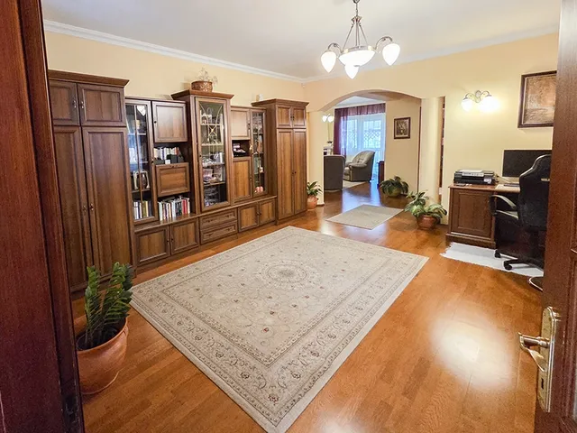 Eladó ház Debrecen, Hatvan utcai kert 165 nm