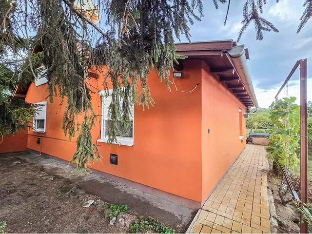 Eladó mezőgazdasági ingatlan Debrecen, Bayk András-kert 60 nm