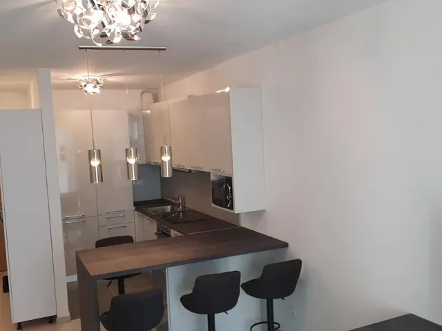 Kiadó lakás Budapest XIII. kerület, Népsziget, Meder utca 45 nm