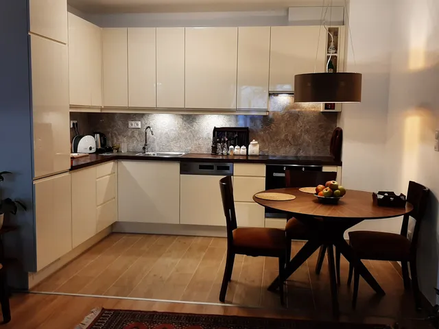 Kiadó lakás Budapest XIII. kerület, Angyalföld, Gömb utca 76 nm