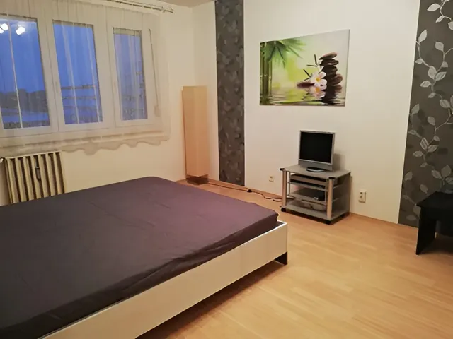 Kiadó lakás Budapest XIII. kerület, Népsziget 35 nm