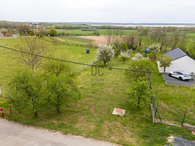 Eladó telek Sukoró 1065 nm