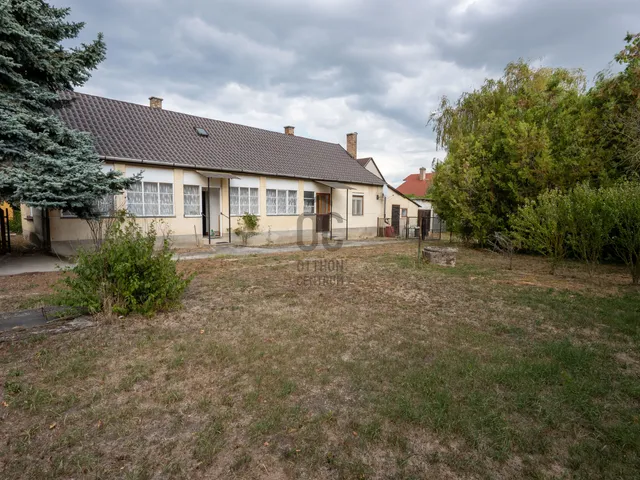 Eladó ház Csákvár 85 nm