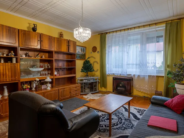 Eladó lakás Székesfehérvár, Maroshegy 62 nm