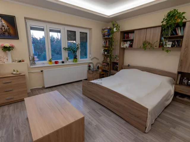 Eladó ház Székesfehérvár, Öreghegy 156 nm