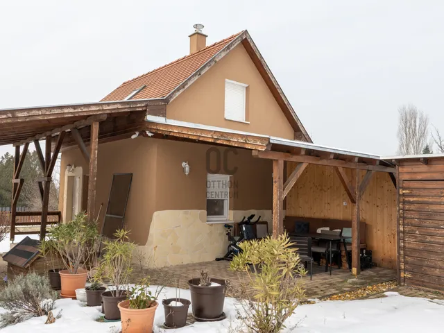 Eladó ház Baracska 41 nm