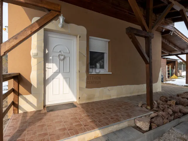 Eladó ház Baracska 41 nm