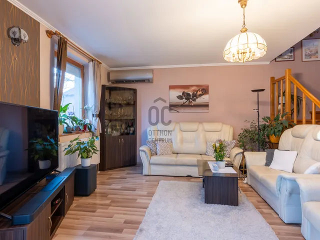 Eladó ház Isztimér 138 nm