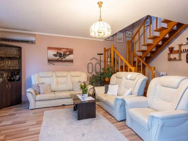 Eladó ház Isztimér 138 nm