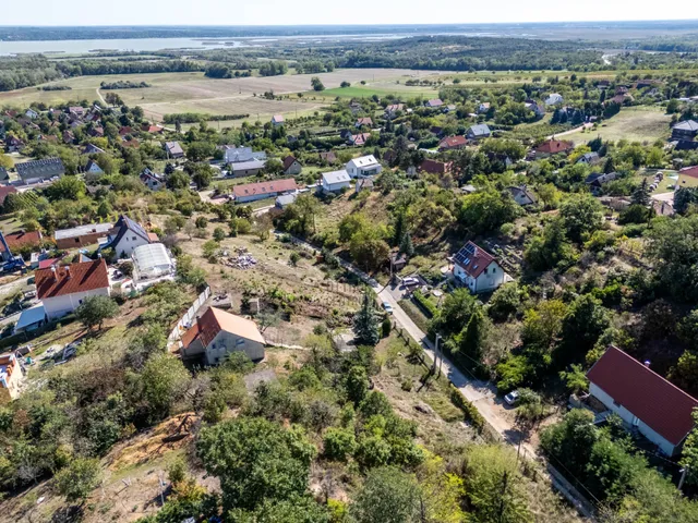 Eladó telek Sukoró 894 nm