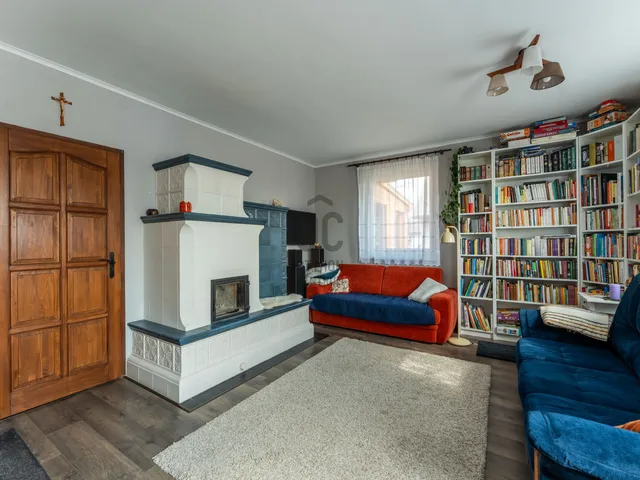 Eladó ház Velence, Ófalu, Tulipán utca 162 nm