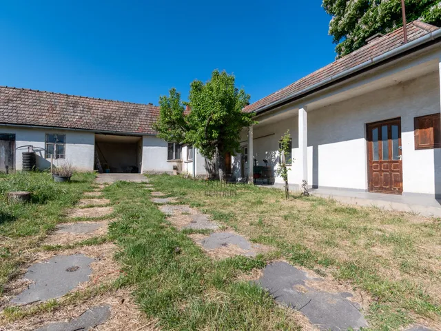 Eladó ház Pázmánd 88 nm