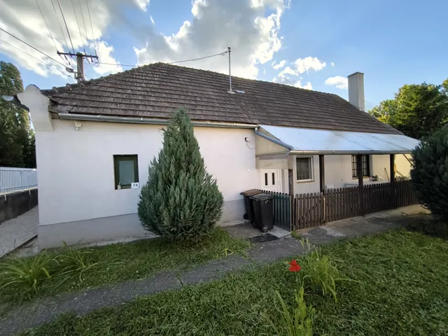 Eladó lakás Bakonyszentlászló 62 nm