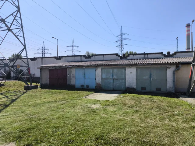Eladó garázs Győr 15 nm