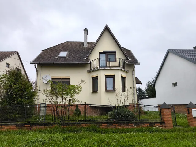 Eladó lakás Győr, Gyirmót 120 nm