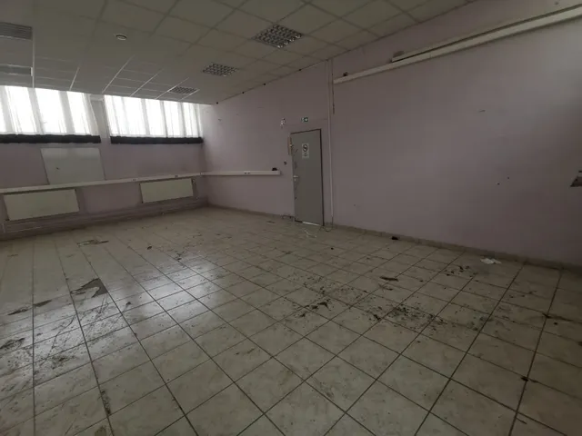 Kiadó kereskedelmi és ipari ingatlan Győr, Gyárváros 90 nm