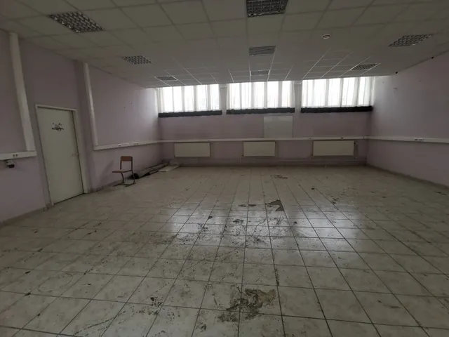 Kiadó kereskedelmi és ipari ingatlan Győr, Gyárváros 90 nm