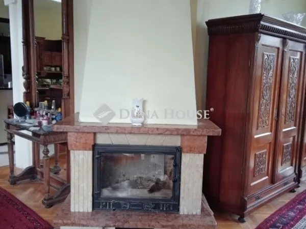 Eladó ház Budapest XI. kerület, Sasad-Sashegy XI. ker. 352 nm