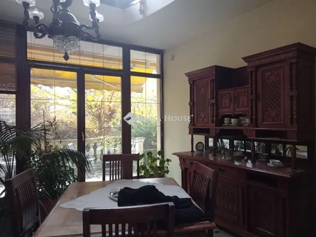 Eladó ház Budapest XI. kerület, Sashegy XI. ker 352 nm