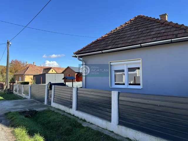 Eladó ház Dövény 89 nm
