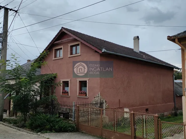Eladó ház Borsodnádasd 197 nm