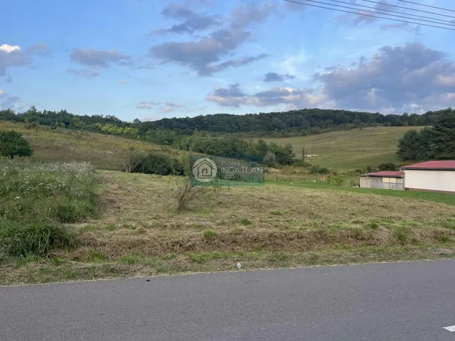 Eladó telek Bükkszék 1073 nm