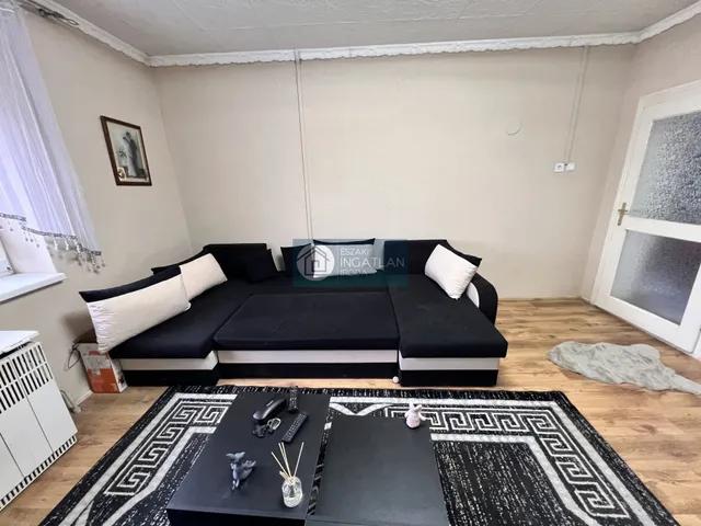 Eladó ház Arló 80 nm