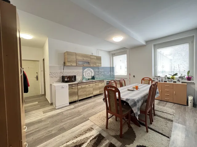 Eladó lakás Kazincbarcika 54 nm