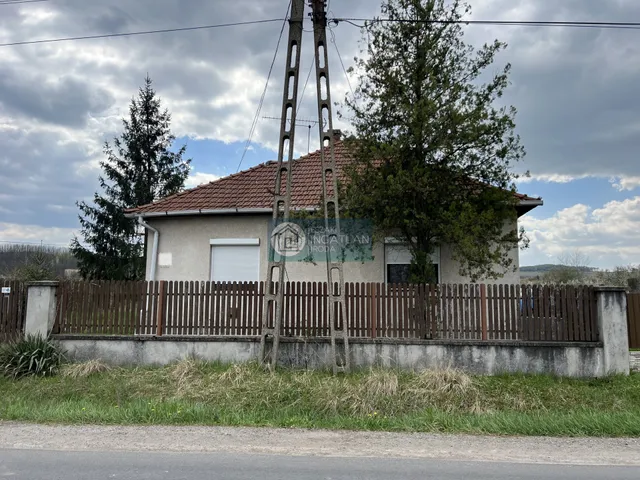 Eladó ház Felsőnyárád 88 nm