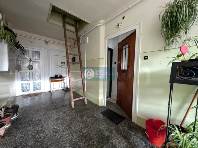 Eladó lakás Ormosbánya, Bányász út 57 nm