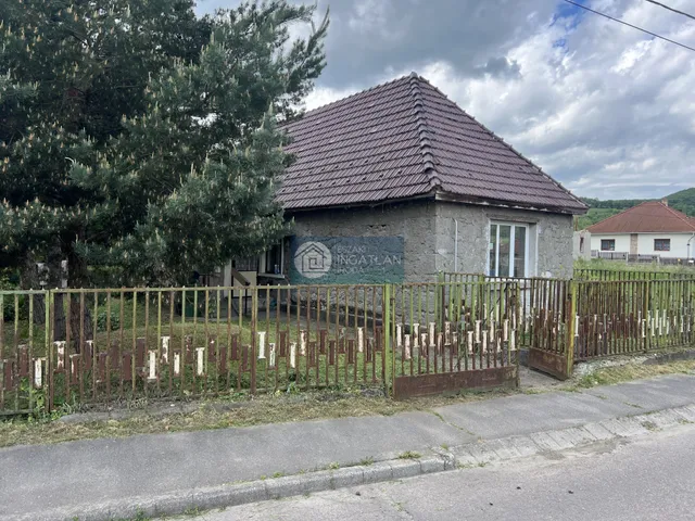 Eladó ház Dédestapolcsány 64 nm
