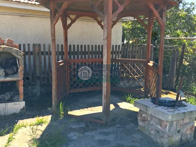 Eladó ház Tiszacsege, Hunyadi út 65 nm