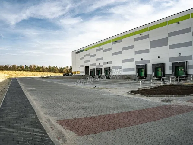 Kiadó kereskedelmi és ipari ingatlan Fót 4000 nm