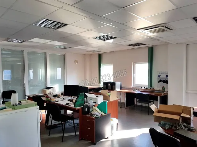 Eladó kereskedelmi és ipari ingatlan Vecsés 2712 nm